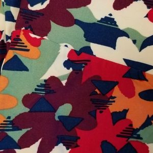 Like new Lularoe OS Leggings - Smoke free home